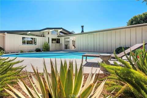 3242 Roxanne Avenue, Long Beach, CA 90808