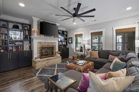 505 Oshaughnessy Avenue, Huntsville, AL 35801