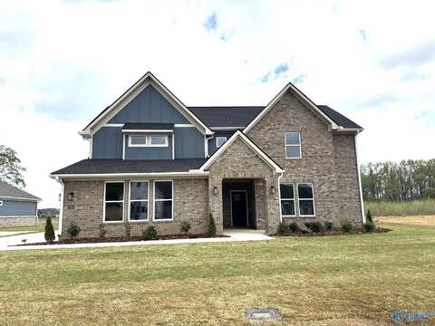 7509 Speckle Belly Boulevard, Owens Cross Roads, AL 35763
