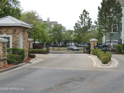 8550 TOUCHTON Road, Jacksonville, FL 32216