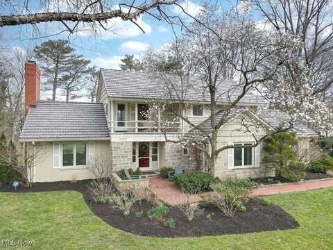 17477 Shelburne Road, Cleveland Heights, OH 44118