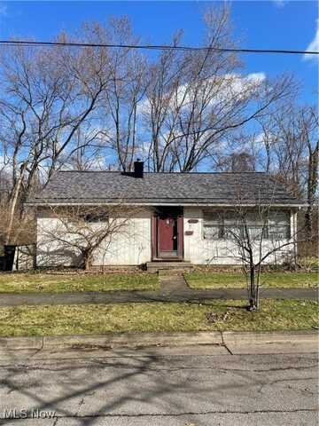 1181 Grandview Avenue, Akron, OH 44305