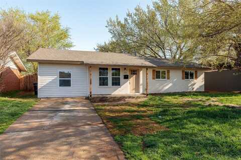 829 NW 22nd Street, Moore, OK 73160