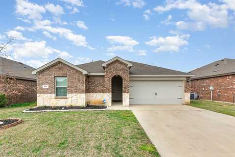 841 Fueller Drive, Aubrey, TX 76227
