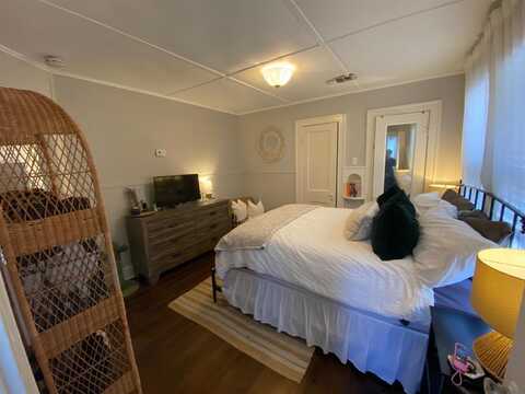 2112 McMillan Avenue, Dallas, TX 75206