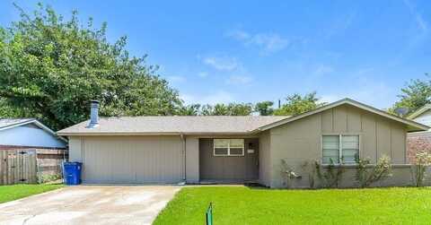220 NE Moody Street, Burleson, TX 76028