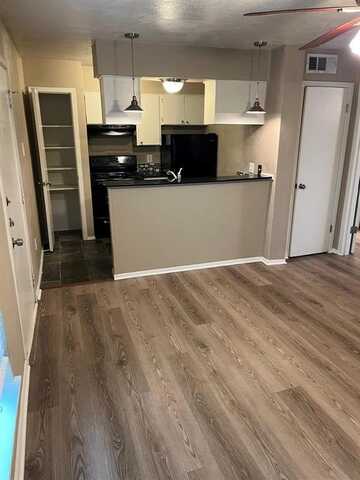 2821 Reagan Street, Dallas, TX 75219