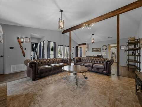 1710 Woodland Place, Corsicana, TX 75110