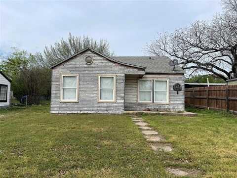 805 Adkins Street, Bowie, TX 76230