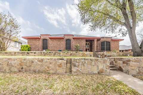 634 Rickey Canyon Avenue, DeSoto, TX 75115