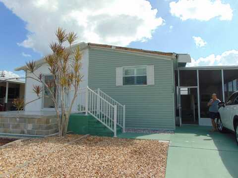 142 Camellia St, Nokomis, FL 34275