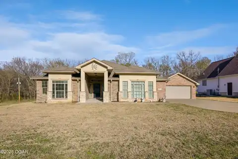 2035 Chickadee Drive, Webb City, MO 64870