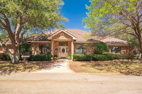 4900 Oakwood Court, Midland, TX 79707