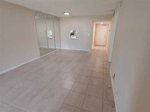 606 SW Natura Boulevard, Deerfield Beach, FL 33441