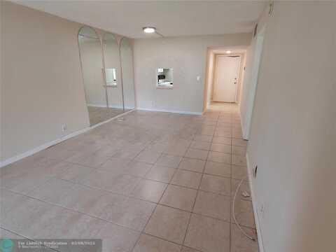606 SW Natura Boulevard, Deerfield Beach, FL 33441