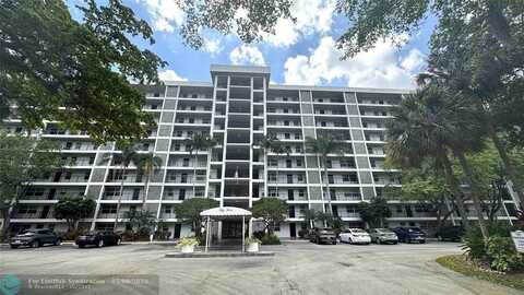 2900 N Course Dr, Pompano Beach, FL 33069