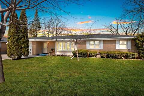 2325 VAN BEEK Road, GREEN BAY, WI 54311