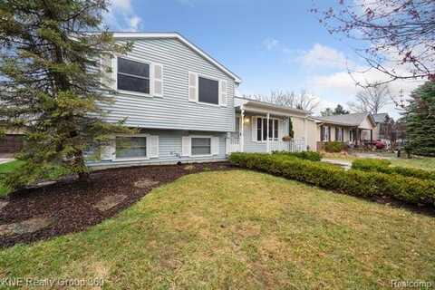 830 TANAGER Trail, Howell, MI 48843