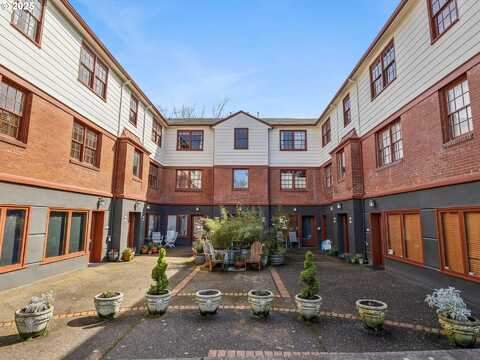 5400 NE 30TH AVE, Portland, OR 97211