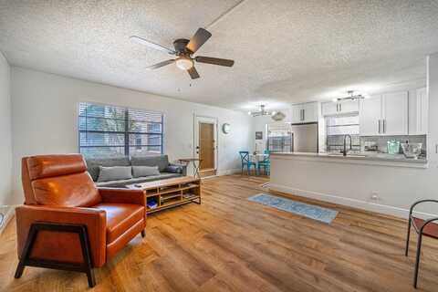 52 Burgundy B, Delray Beach, FL 33484