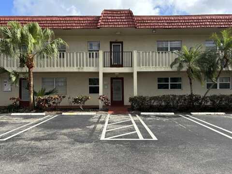 33 Abbey Lane, Delray Beach, FL 33446