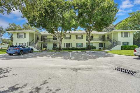 2301 Sabal Ridge Court, Palm Beach Gardens, FL 33418
