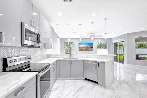 6453 Paradise Cove, West Palm Beach, FL 33411