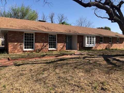 2492 Oxford Ave, San Angelo, TX 76904