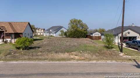 104 N Lon Price, Blanco, TX 78070