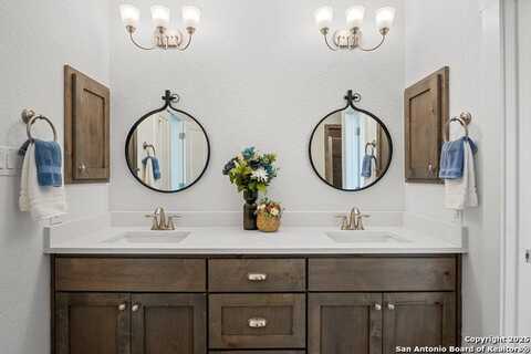 1039 Primrose Path, Canyon Lake, TX 78133