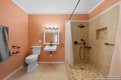 1646 Rigsby, San Antonio, TX 78210