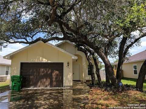 921 S Mccampbell, Aransas Pass, TX 78336