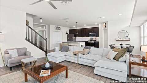 1381 Nevarez, Kyle, TX 78640