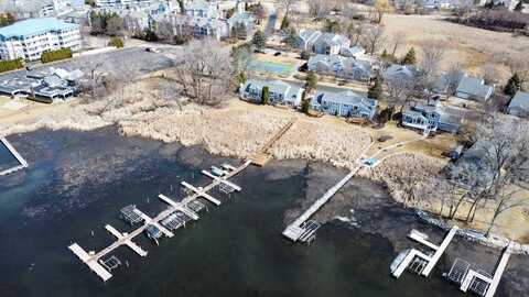 5322 Lighthouse Bay Drive, Madison, WI 53704