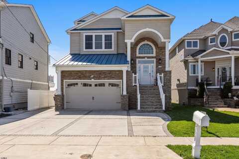 728 W Shore Dr Dr, Brigantine, NJ 08203