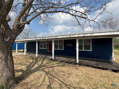 451 Geronimo Drive, Seguin, TX 78155