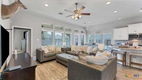 2117 Range Road, Seguin, TX 78155