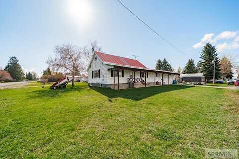 171 N 8th Street, Ashton, ID 83420