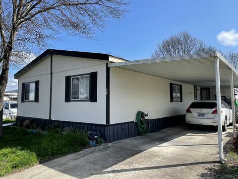 633 E ARCHWOOD Drive, Eagle Point, OR 97524