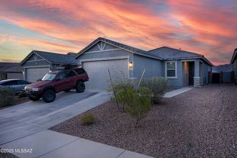 13149 E Iron Chief Drive, Tucson, AZ 85747