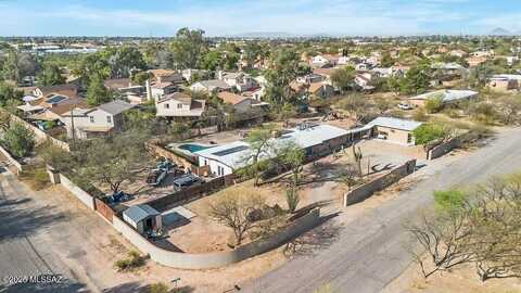 8072 E Mi Casita Street, Tucson, AZ 85715