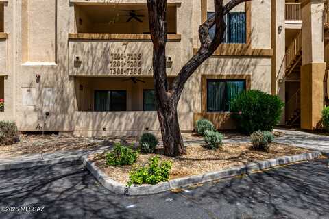 2550 E River Road, Tucson, AZ 85718