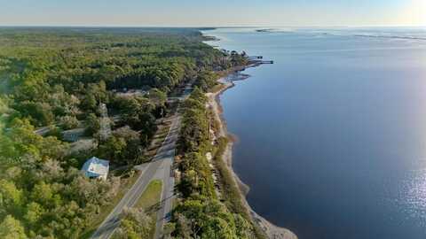 1617 E Highway 98, Carrabelle, FL 32322