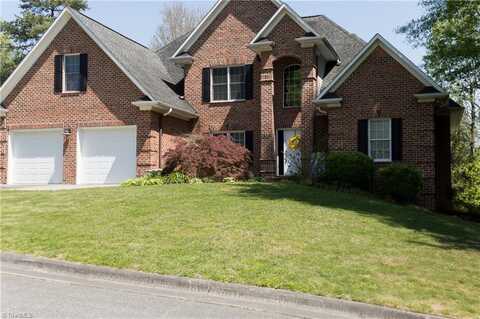 1688 Woodbury Lane, Mount Airy, NC 27030