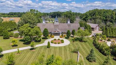 7910 Brooks Lake Road, Browns Summit, NC 27214