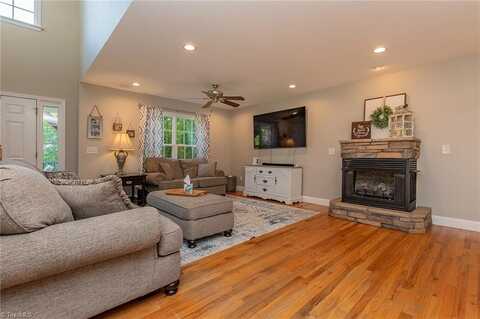 368 Noralin Drive, Winston Salem, NC 27107