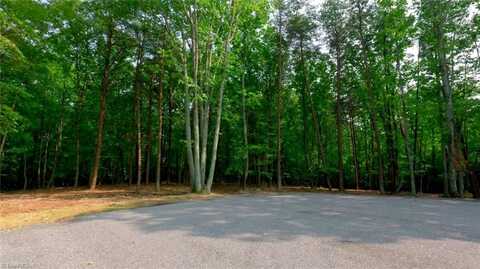 734 Mountain View Road, King, NC 27021