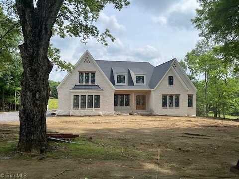 7920 Valley View Drive, Clemmons, NC 27012