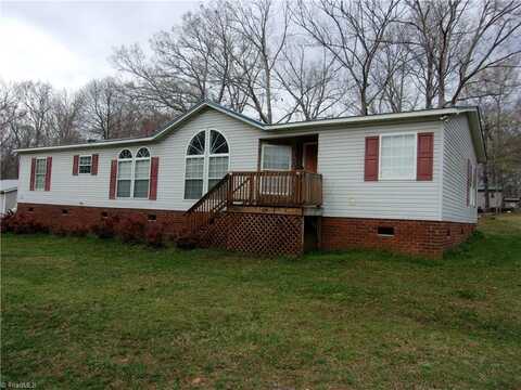 5011 Wells Lane, Randleman, NC 27317
