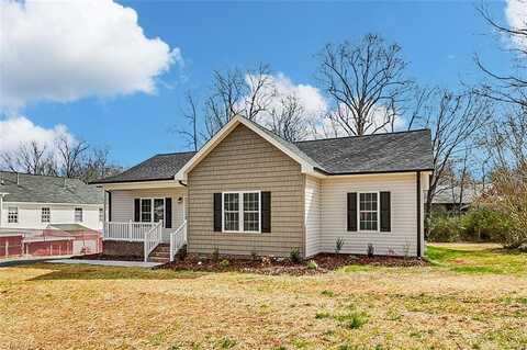 709 Uwharrie Street, Asheboro, NC 27203